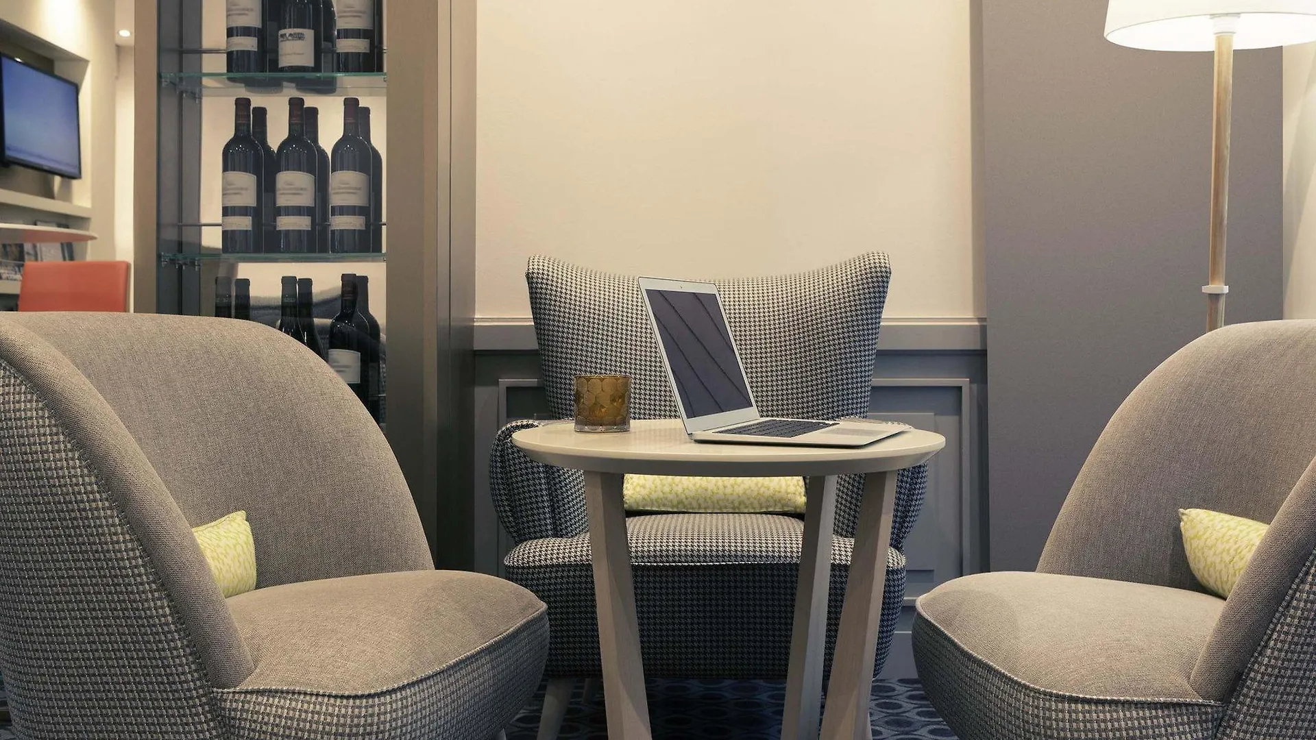 Mercure Montparnasse Raspail 4* Paris