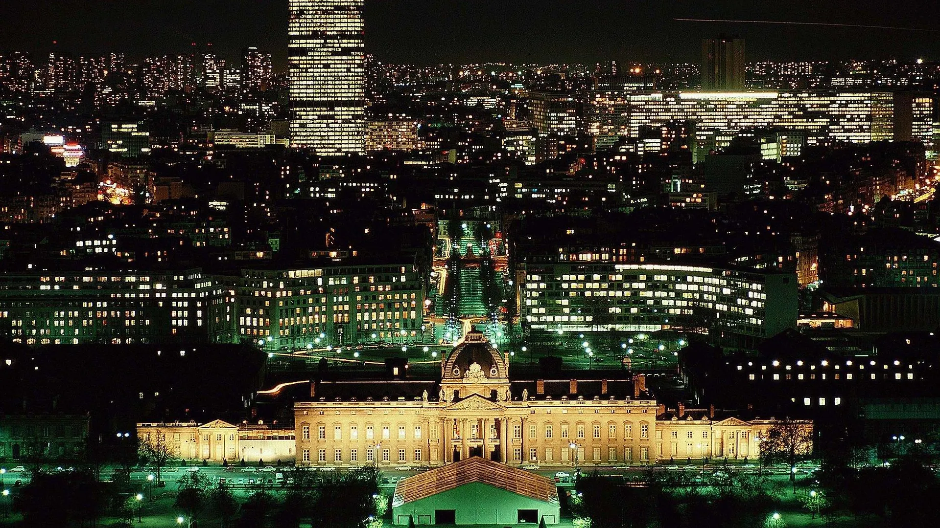 Mercure Montparnasse Raspail Hotel 4*